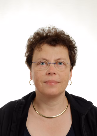 Dipl. Bibliothekarin; Verantwortliche Finanzen, Kassierin